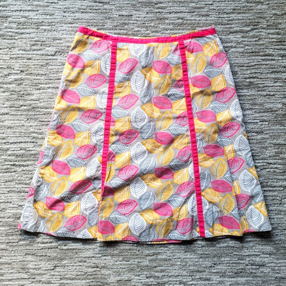 EUC boden skirt